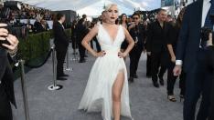 Звездите, които се появиха със сватбени рокли на червения килим