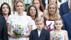 Принцеса Шарлийн от Монако възроди традицията за носене на луксозна ретро дантела