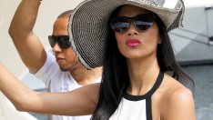 Бански 2022 – Никол Шерцингер с предложение в розово