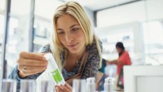 5 червени флага в козметиката, които трябва да имате предвид