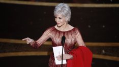 Джейн Фонда: Вече не се срамувам от сивите си коси