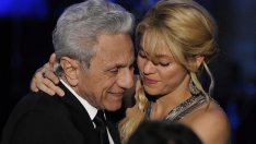 Шакира в Картахена заради влошеното здраве на баща ѝ