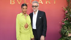 Тина Кунаки и Венсан Касел със стилна поява в Париж