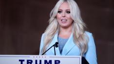 Тифани Тръмп се сгоди, докато татко ѝ се стяга за живот след Белия дом 