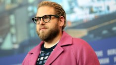 Сам и неузнаваем: Джона Хил не иска да се бръсне