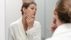 Как да премахнем белезите от акне?