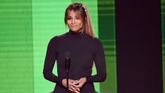 Прически за лятото: Сиара се превърна в истинска Ариел