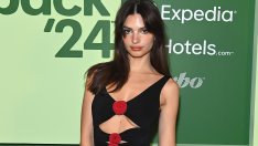 Синът ми ме смири: Емили Ратайковски се разголва пряко и преносно в австралийския Vogue