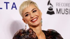 Кейти Пери се съди с... Кейти Пери