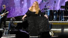 Адел с документален филм за кариерата си и тежестта на славата