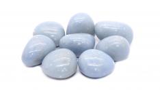 Силата на естествените камъни: Ангелит