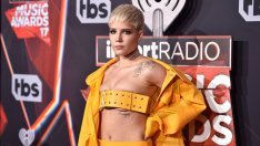 Хормоните бушуват: Холзи се боядиса в жълто