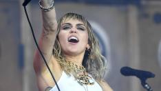 Майли Сайръс направи откровено признание за проблеми с алкохола