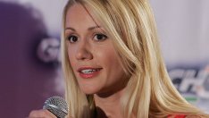 Мария Игнатова показа част от сватбените подаръци