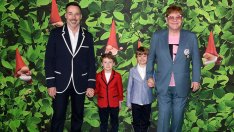 Изненадващият начин, по който Елтън Джон възпитава двамата си сина