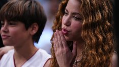 Шакира заведе сина си Милан на баскетболен мач в Маями