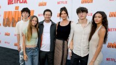 Марк Уолбърг доведе красивото си семейство на червения килим