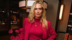 Племенницата на принцеса Даяна &ndash; лейди Елиза Спенсър &ndash; сподели кадри от годежното си парти