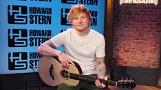 Емоционалният Ед Шийрън пише най-сантименталната коледна песен