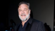 Неочаквано: Ръсел Кроу и Ронан Кийтинг станаха съдружници в компания за джин и водка