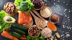 Столетниците говорят – 8 храни, които удължават живота