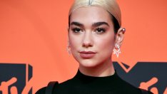 Дуа Липа, този път сгреши с избора на бански!