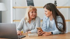 Зодиите, които най-често наследяват професията на своите родители