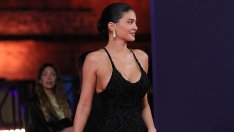 Под небето на Тоскана – Кайли Дженър се разходи по сутиен по време на италианската си почивка