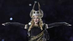 Мадона и шестте ѝ деца с рядък семеен портрет