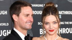 Двойки знаменитости, които не са правили секс преди брака