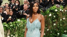 Благословена - Наоми Кембъл сподели първа снимка на сина си