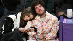 Селена Гомес задълбочава връзката си с Бени Бланко