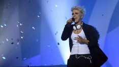 Поли Генова посрещна рождения си ден у дома