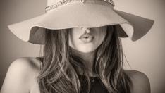 Коледни песни ли?! Не, Лолита Османова слуша Били Хлапето