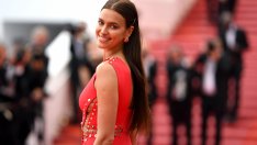 Лято 2021: Ирина Шейк с поредна доза сексапил