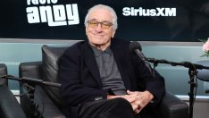 Робърт де Ниро застана зад сина си, който се обяви за транс