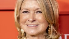 Марта Стюарт натовари частния си самолет с дръвчета