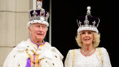 Новите крал и кралица – официални портрети на Чарлз и Камила след коронацията