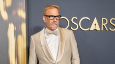 Кевин Костнър има нова връзка с Кели Нунън