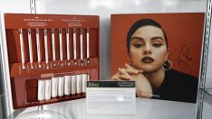 Козметика за пролетта – Селена Гомес пуска масло за устни