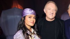 Семейни връзки – Салма Хайек и Линда Еванджелиста споделиха снимки една на друга