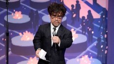 Питър Динклидж обвини Disney в лицемерие заради „Снежанка“