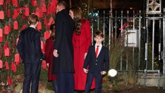 Принц Луи с трогателно коледно писмо до баба и дядо