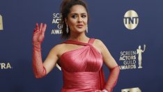 Салма Хайек посрещна 56 на яхта 