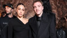 Код черно: Знаменитостите с черни тоалети на Седмицата на модата в Париж