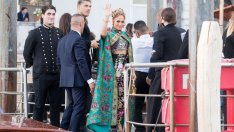 Дженифър Лопес - диамантът в короната на Dolce & Gabbana