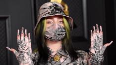 Били Айлиш споделя какво е вдъхновило русата ѝ коса
