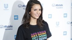 Нина Добрев подкара сноуборд в Австрия 