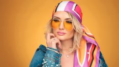 Лято със стил – 5 лесни начина да носим шалче на главата и в косата