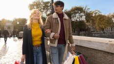 Дънки за зимата – стилни тоалети, в които да ги включите